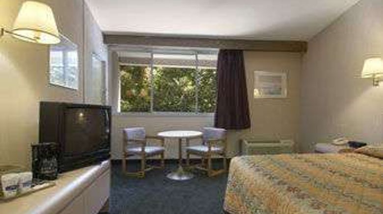 <b>Knights Inn Liberty Room</b>. Images powered by <a href="https://iceportal.shijigroup.com/" title="IcePortal" target="_blank">IcePortal</a>.