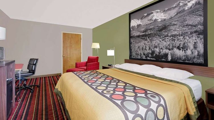 Super 8 Denver Central Room