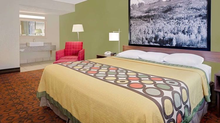 Super 8 Denver Central Room
