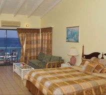 Bird Rock Beach Hotel Room