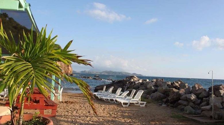 <b>Bird Rock Beach Hotel Beach</b>. Images powered by <a href="https://iceportal.shijigroup.com/" title="IcePortal" target="_blank">IcePortal</a>.