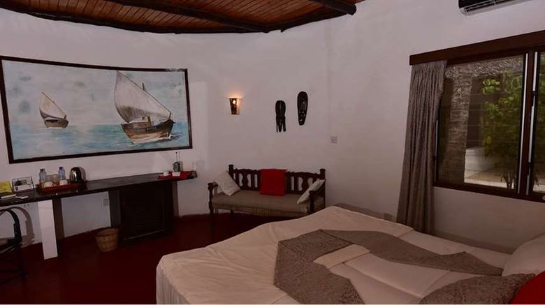 <b>Bird Rock Beach Hotel Room</b>. Images powered by <a href="https://iceportal.shijigroup.com/" title="IcePortal" target="_blank">IcePortal</a>.