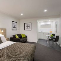 Hamilton Lonsdale Motel