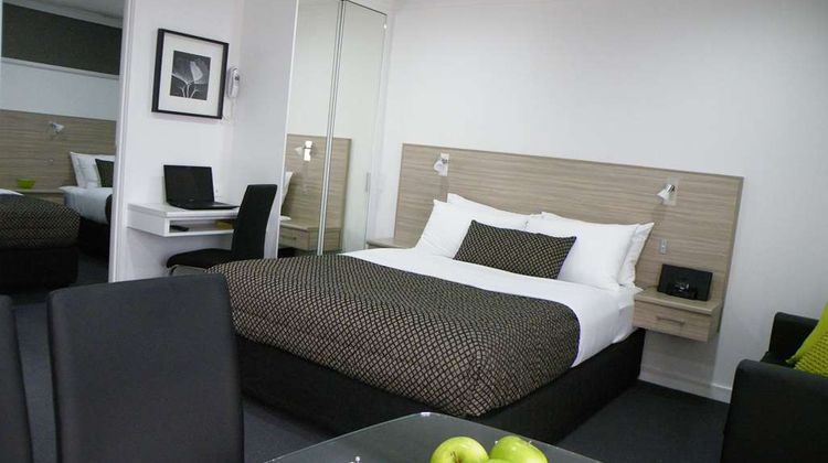 Hamilton Lonsdale Motel Room