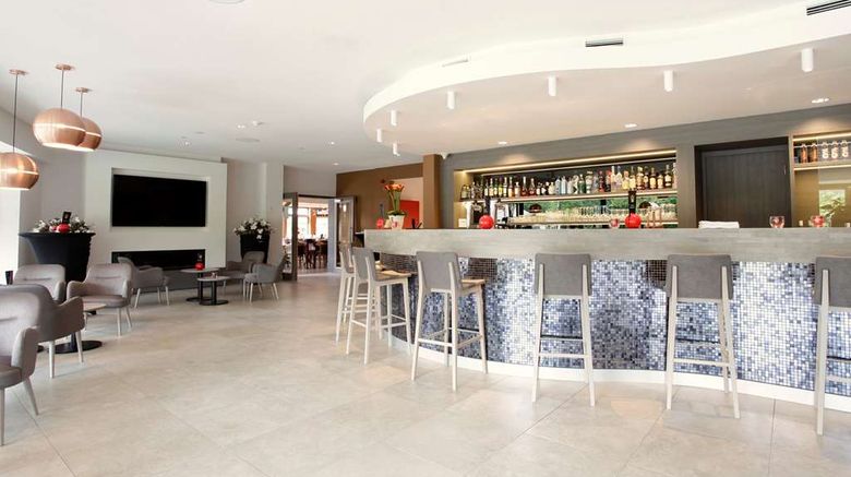 <b>Van der Valk Hotel Dennenhof Restaurant</b>. Images powered by <a href="https://iceportal.shijigroup.com/" title="IcePortal" target="_blank">IcePortal</a>.