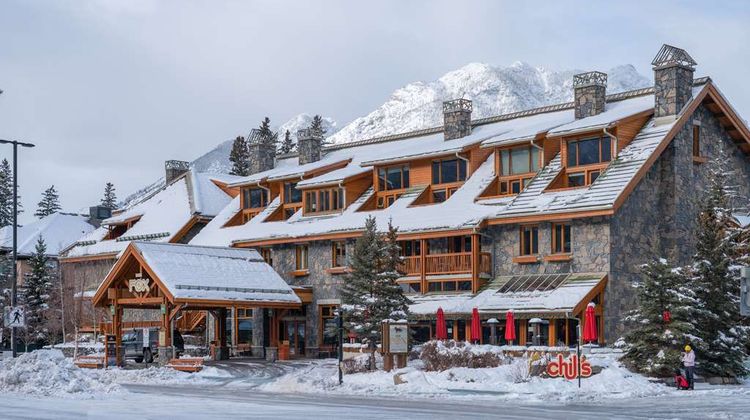 The Fox Hotel & Suites Exterior