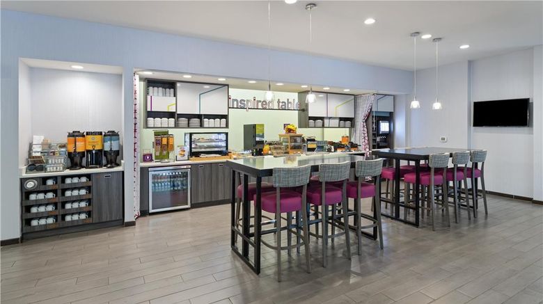 <b>Home2 Suites by Hilton Greenville Dtwn Restaurant</b>. Images powered by <a href="https://iceportal.shijigroup.com/" title="IcePortal" target="_blank">IcePortal</a>.