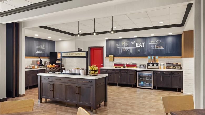 <b>Hampton Inn Minneapolis-Roseville Restaurant</b>. Images powered by <a href="https://iceportal.shijigroup.com/" title="IcePortal" target="_blank">IcePortal</a>.