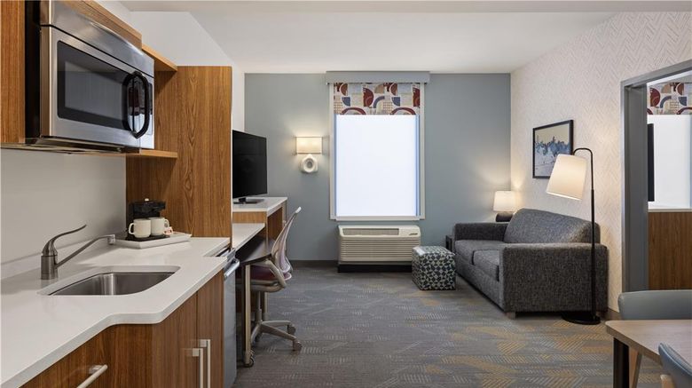 <b>Home2 Suites by Hilton Roseville Room</b>. Images powered by <a href="https://iceportal.shijigroup.com/" title="IcePortal" target="_blank">IcePortal</a>.