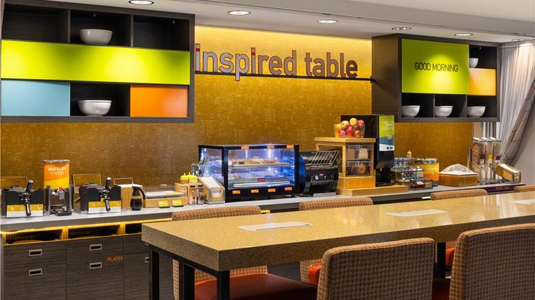 <b>Home2 Suites by Hilton Roseville Restaurant</b>. Images powered by <a href="https://iceportal.shijigroup.com/" title="IcePortal" target="_blank">IcePortal</a>.