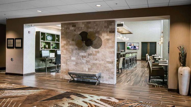 Hampton Inn & Suites-Hudson Lobby