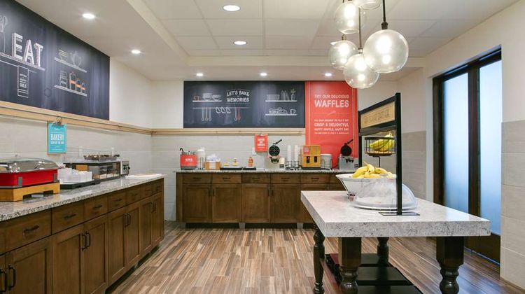Hampton Inn & Suites-Hudson Restaurant