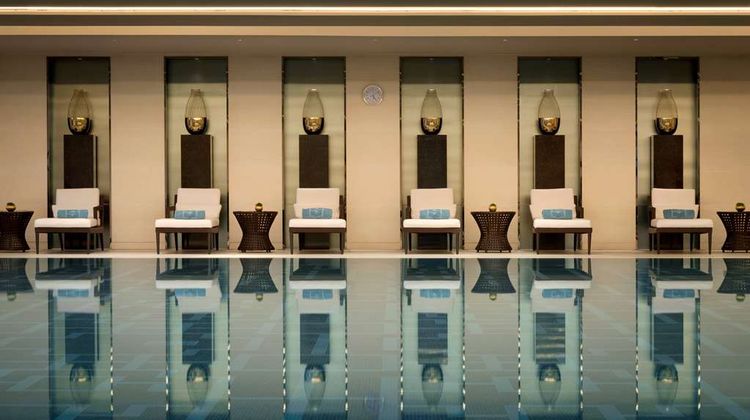 Midtown Shangri-La Hangzhou Pool
