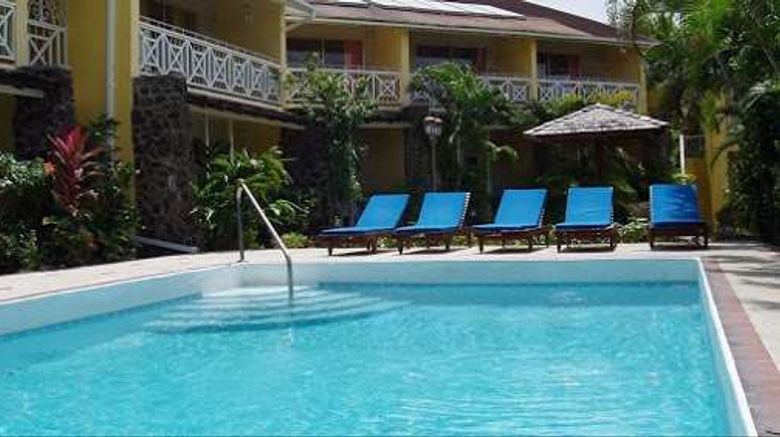 <b>Harmony Suites Pool</b>. Images powered by <a href="https://iceportal.shijigroup.com/" title="IcePortal" target="_blank">IcePortal</a>.