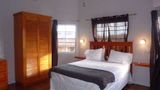 La Heliconia Room