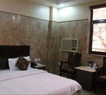Hotel Maan K Room