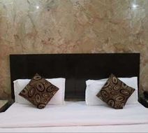 Hotel Maan K Room