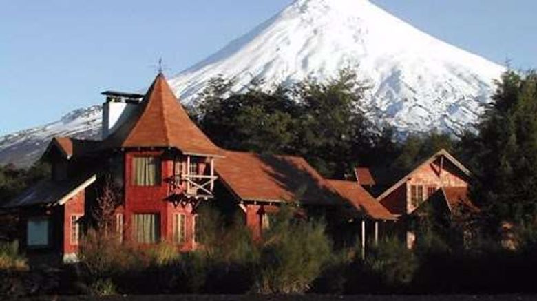 <b>Petrohue Lodge Exterior</b>. Images powered by <a href="https://iceportal.shijigroup.com/" title="IcePortal" target="_blank">IcePortal</a>.