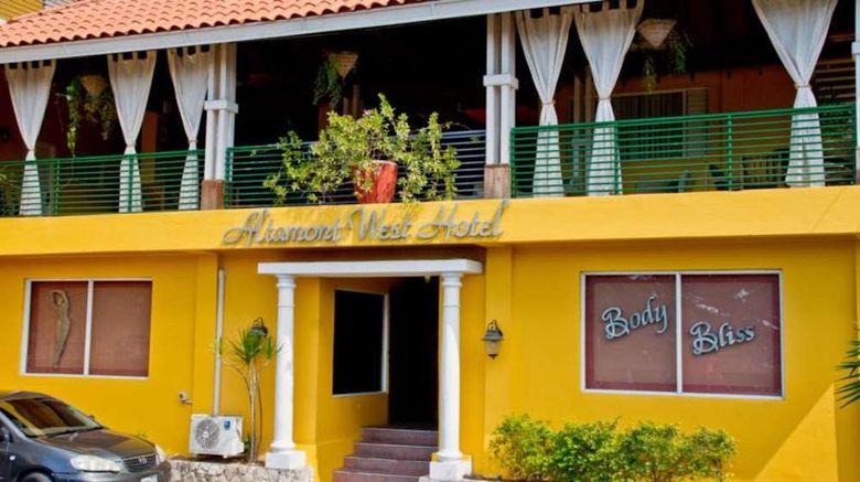 <b>Altamont West Hotel Exterior</b>. Images powered by <a href="https://iceportal.shijigroup.com/" title="IcePortal" target="_blank">IcePortal</a>.