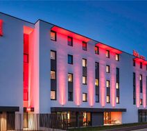 Ibis Sens Hotel Exterior