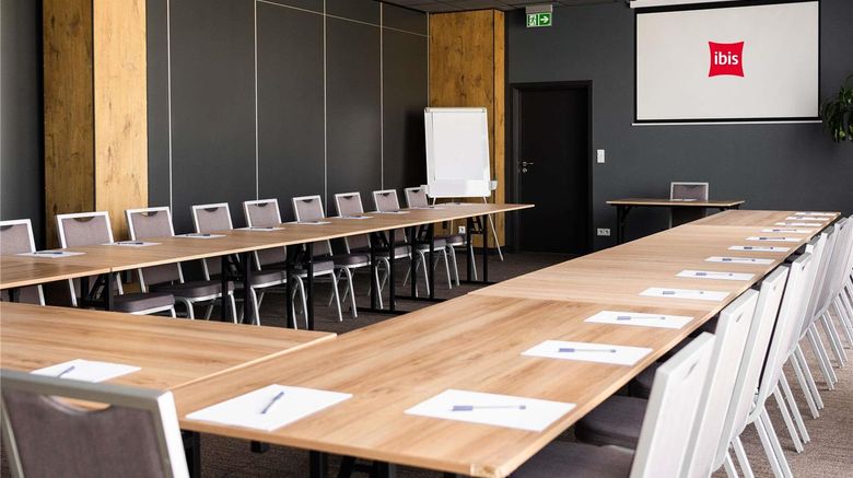 <b>Ibis Poznan Polnoc Hotel Meeting</b>. Images powered by <a href="https://iceportal.shijigroup.com/" title="IcePortal" target="_blank">IcePortal</a>.