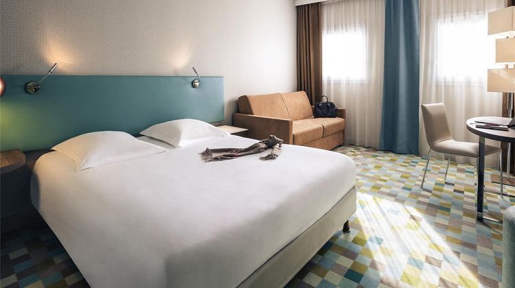 Mercure MLV Bussy St Georges Room