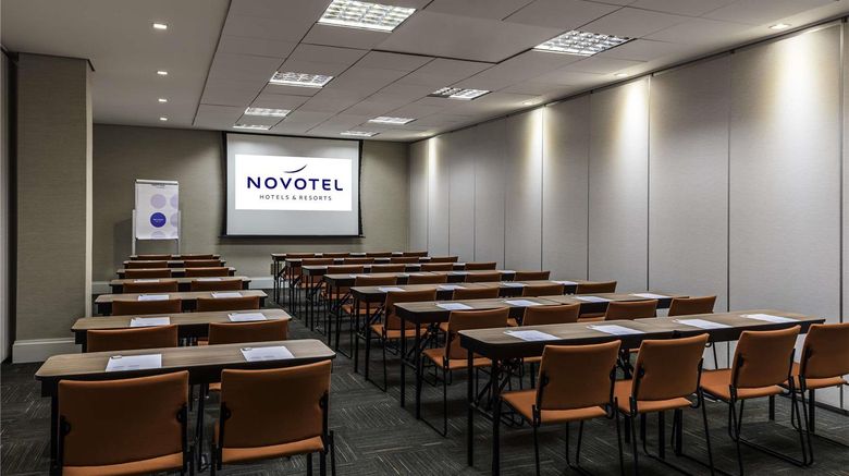 <b>Novotel RJ Praia de Botafogo Meeting</b>. Images powered by <a href="https://iceportal.shijigroup.com/" title="IcePortal" target="_blank">IcePortal</a>.