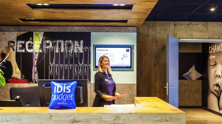 Ibis Budget Sens Exterior