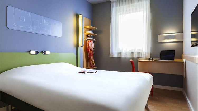 Ibis Budget Sens Room