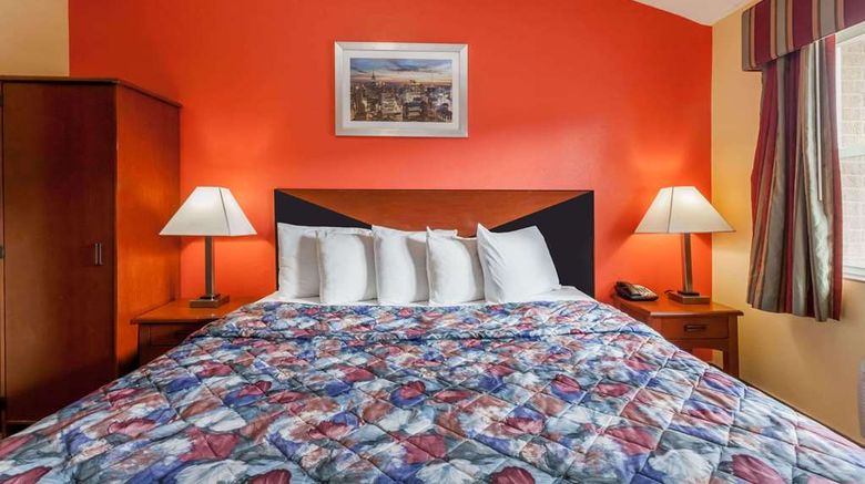 <b>Travelodge Jersey City Suite</b>. Images powered by <a href="https://iceportal.shijigroup.com/" title="IcePortal" target="_blank">IcePortal</a>.