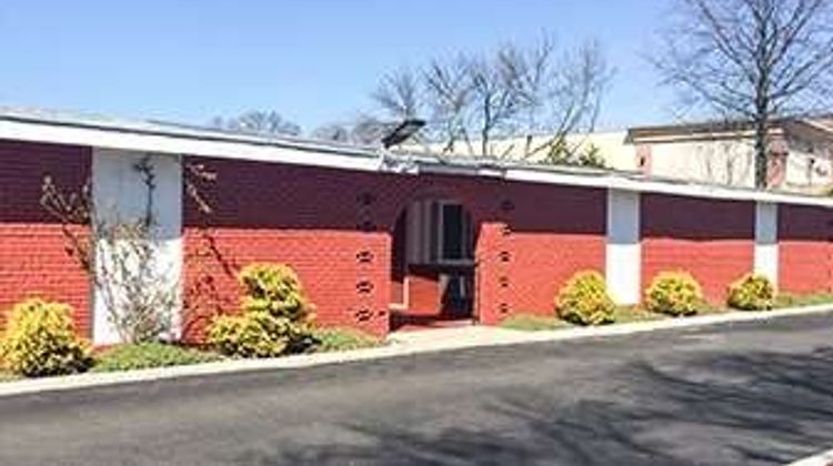 Travelodge Bay Shore Long Island Exterior