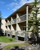 Tunnel Mountain Resort
