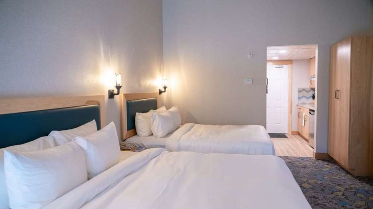Tunnel Mountain Resort Room