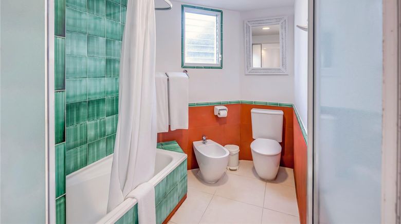 <b>Tryp Cayo Coco Hotel Room</b>. Images powered by <a href="https://iceportal.shijigroup.com/" title="IcePortal" target="_blank">IcePortal</a>.