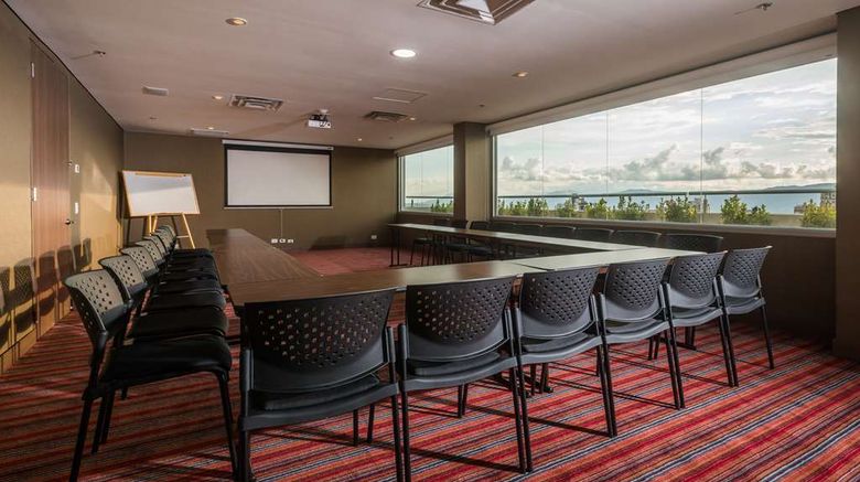 <b>Hampton by Hilton Bucaramanga Meeting</b>. Images powered by <a href="https://iceportal.shijigroup.com/" title="IcePortal" target="_blank">IcePortal</a>.