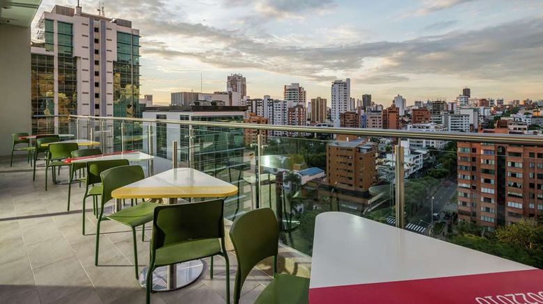 <b>Hampton by Hilton Bucaramanga Restaurant</b>. Images powered by <a href="https://iceportal.shijigroup.com/" title="IcePortal" target="_blank">IcePortal</a>.