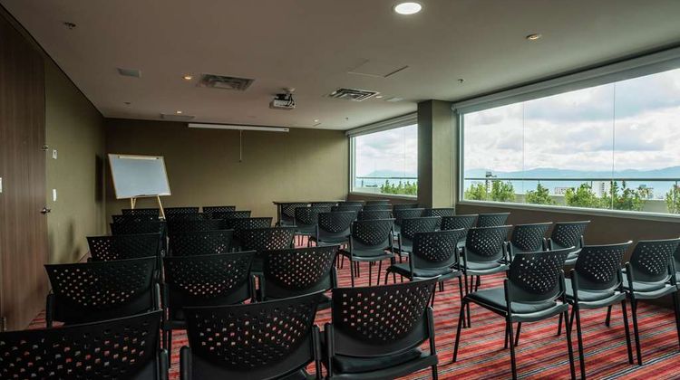 Hampton by Hilton Bucaramanga Meeting