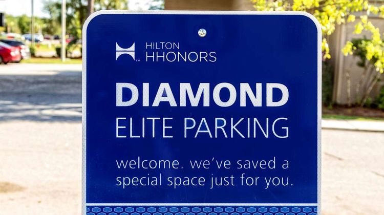 Hampton Inn Summerville Exterior