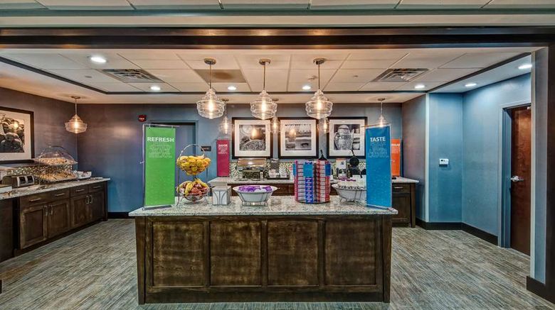 <b>Hampton Inn Summerville Restaurant</b>. Images powered by <a href="https://iceportal.shijigroup.com/" title="IcePortal" target="_blank">IcePortal</a>.