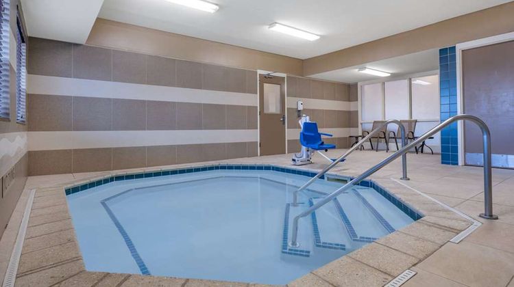 Hawthorn Extended Stay by Wyndham Williston Pool