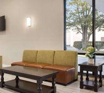 Baymont Inn & Suites Winchester Lobby