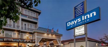 Days Inn Victoria Airport Sidney Exterior