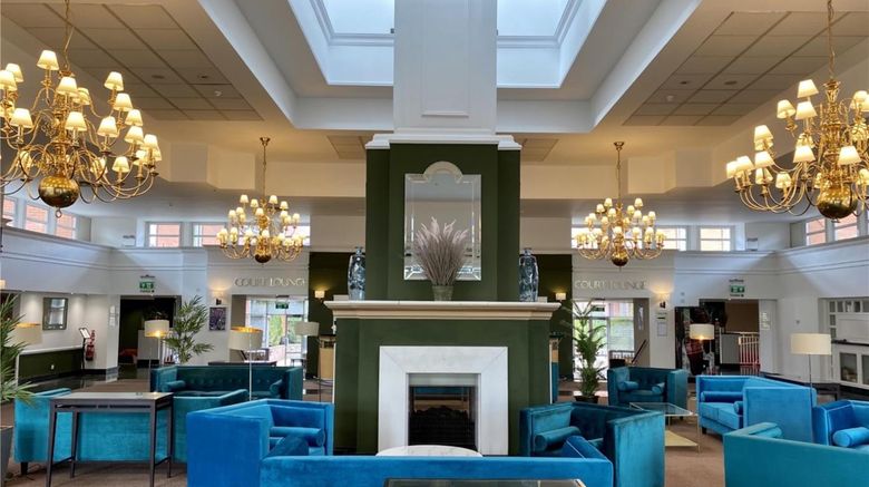 <b>Bromsgrove Hotel & Spa Lobby</b>. Images powered by <a href="https://iceportal.shijigroup.com/" title="IcePortal" target="_blank">IcePortal</a>.