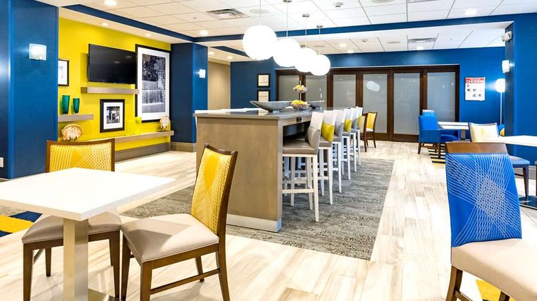 <b>Hampton Inn Lockport - Buffalo Lobby</b>. Images powered by <a href="https://iceportal.shijigroup.com/" title="IcePortal" target="_blank">IcePortal</a>.