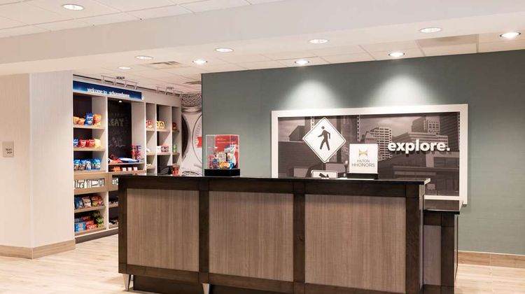 Hampton Inn & Suites Chicago/Schaumburg Lobby