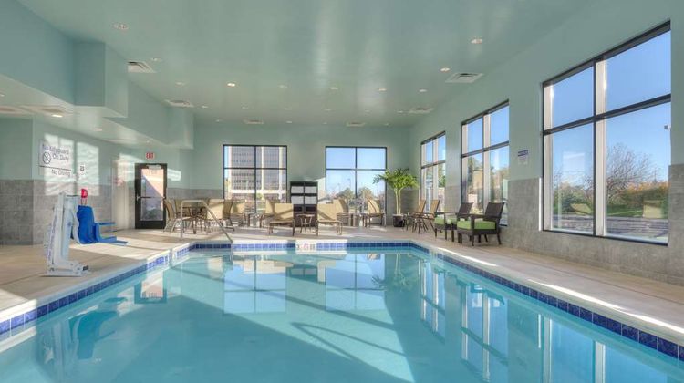 Hampton Inn & Suites Chicago/Schaumburg Pool