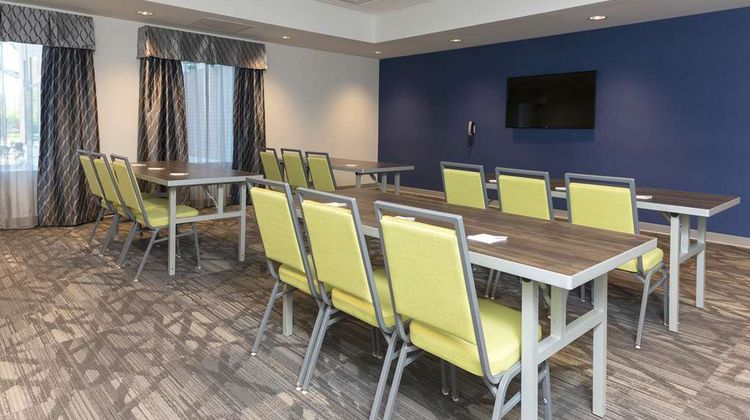 Hampton Inn & Suites Chicago/Schaumburg Meeting