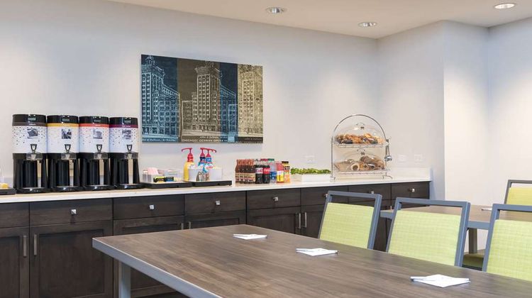 Hampton Inn & Suites Chicago/Schaumburg Meeting