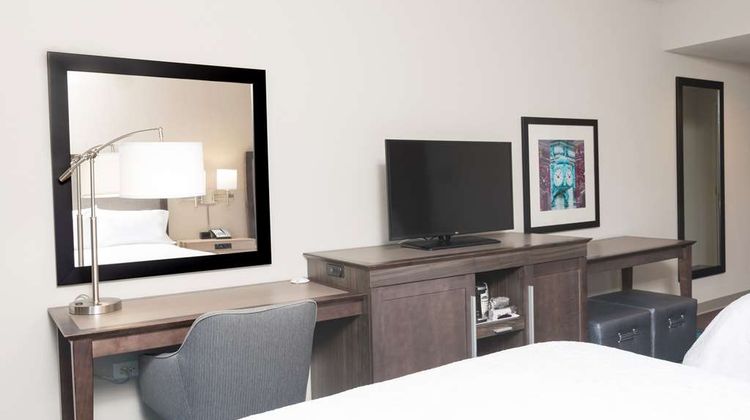 Hampton Inn & Suites Chicago/Schaumburg Room