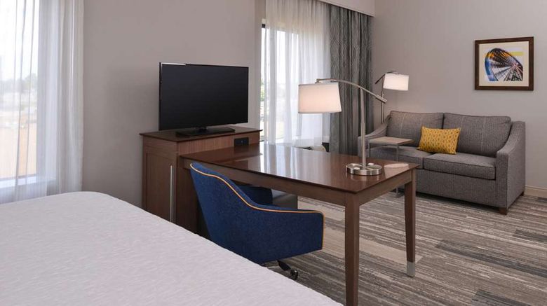 <b>Hampton Inn & Suites Cincinnati-Mason Room</b>. Images powered by <a href="https://iceportal.shijigroup.com/" title="IcePortal" target="_blank">IcePortal</a>.
